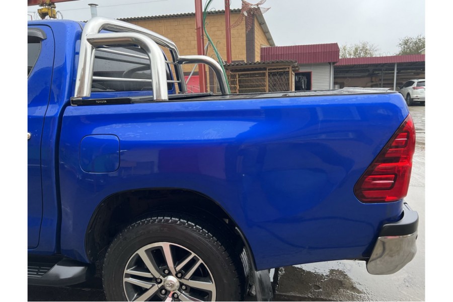 Toyota Hilux 2015 Защитные дуги кузова под крышку "ролетта"