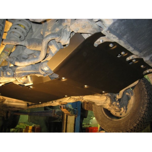 Toyota Tundra Double Cab (XK50) 2006-2013 V-5,7 защита картера и КПП (3 части)