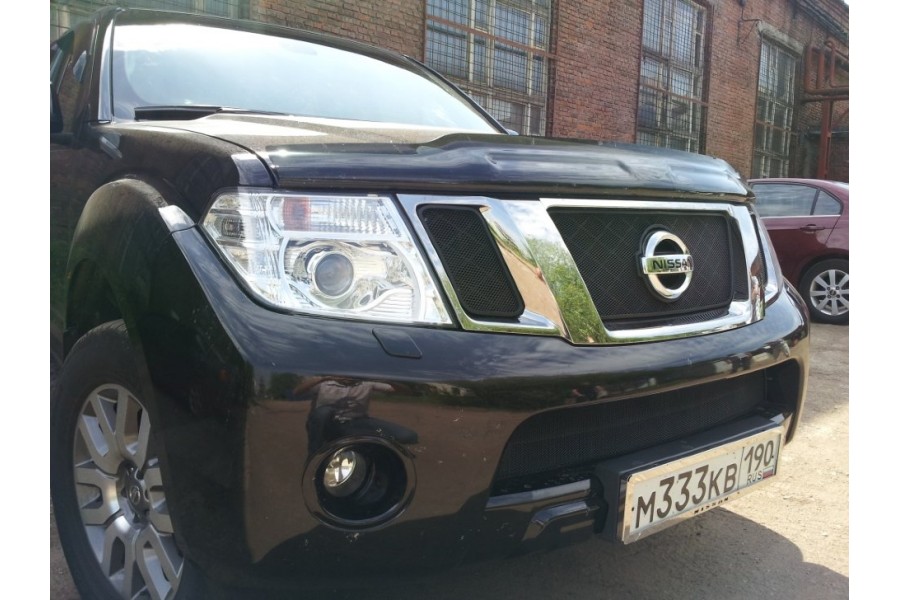 Защита радиатора Nissan Pathfinder (NAVARA) 2012-2014 black верх 