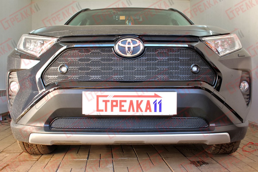 Защита радиатора Toyota Rav4 2019- black верх с парктроником