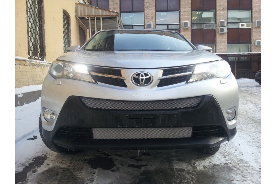 Защита радиатора Toyota RAV4 2013-2015 chrome низ (Стандарт)