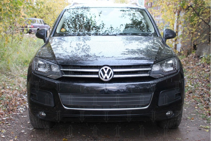 Защита радиатора Volkswagen Touareg II 2010-2014 боковая часть (2 части) black