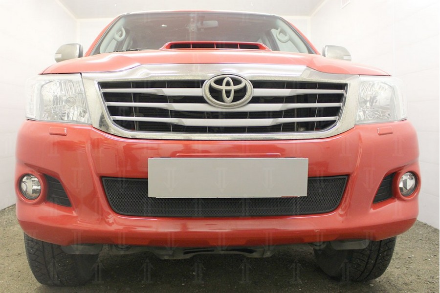 Защита радиатора Toyota Hilux 2011-2015 black