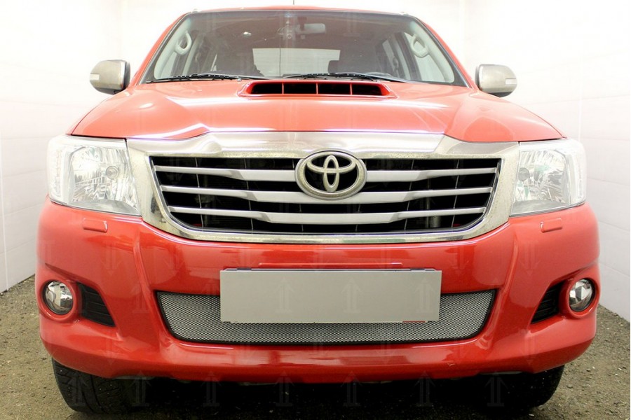 Защита радиатора Toyota Hilux 2011-2015 chrome