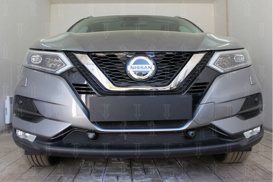 Защита радиатора Nissan Qashqai 2019- black низ с парктроником (2 части)