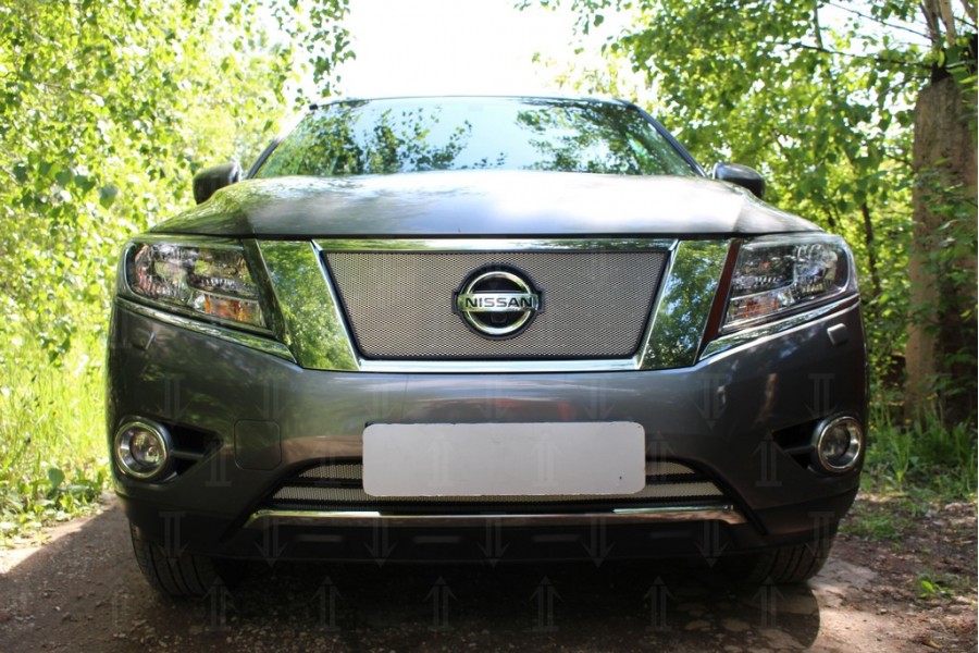 Защита радиатора Nissan Pathfinder 2014- chrome низ (2 части)