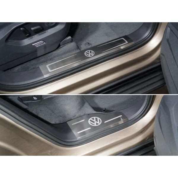 Накладки на пластиковые пороги (лист шлифованные логотип VW) 4шт