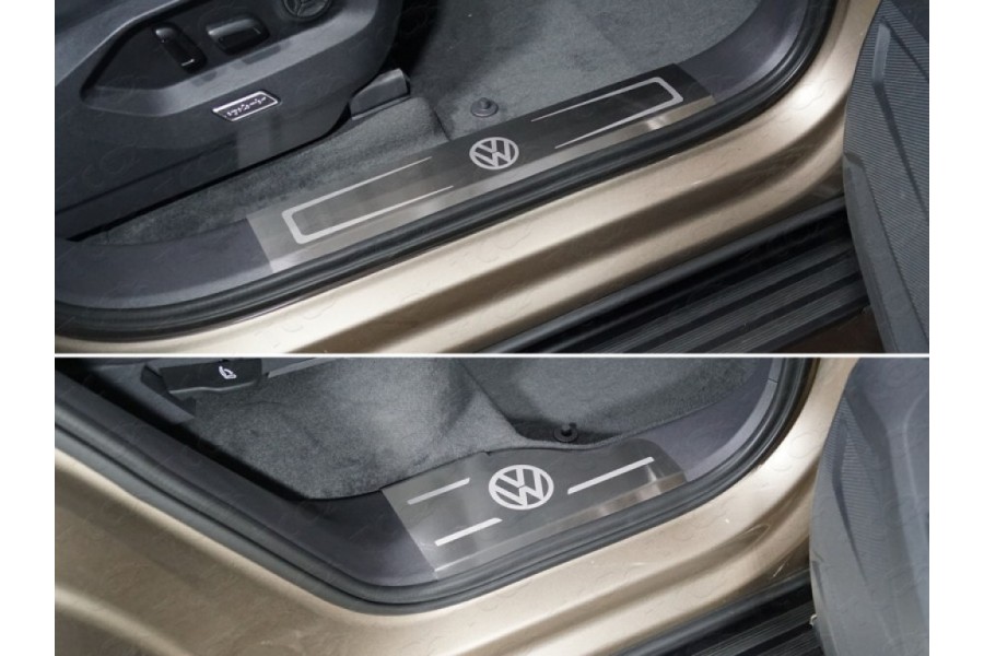 Накладки на пластиковые пороги (лист шлифованные логотип VW) 4шт